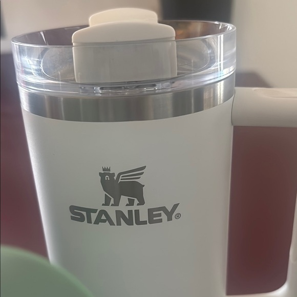 Stanley Insulated Travel Mug Set - Green, White, Blue and Iced Blue - Picture 4 of 10
